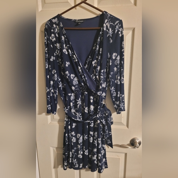 41 Hawthorn Navy Blue Floral Dress - Picture 1 of 3